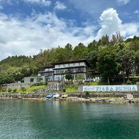 Tiara Bunga Hotel & Villa Балиге Экстерьер фото