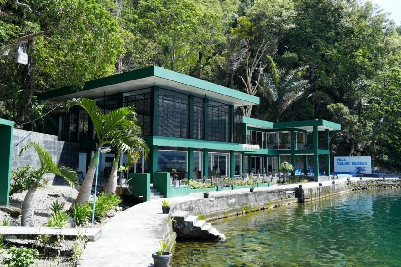 Tiara Bunga Hotel & Villa Балиге Экстерьер фото